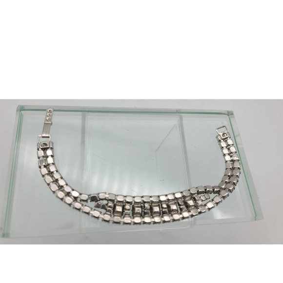 Vintage Garne Jewelry Silver Tone 2/3 Row Rhinestone Bracelet Emerald/Round 7.5 - Picture 4 of 7